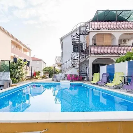 Fidelis - Two Bedroom With Terrace And Garden View 7