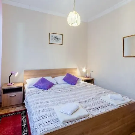 Fidelis - Two Bedroom With Terrace And Garden View 7 Apartamento Trogir